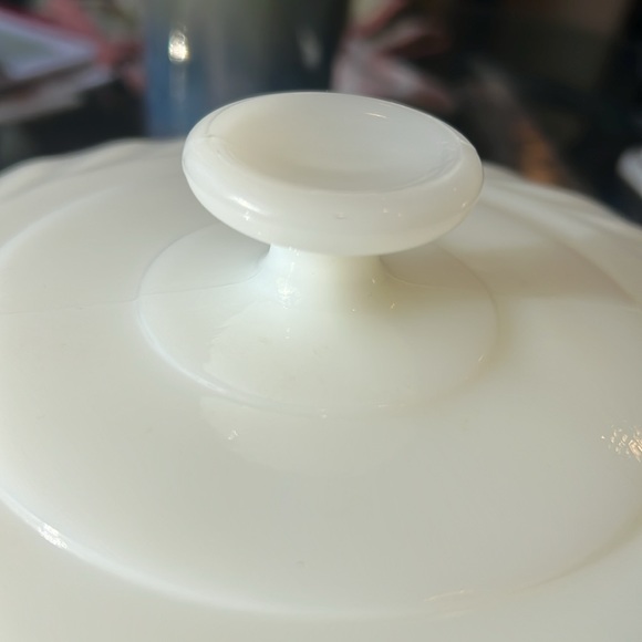 VTG Fire King Oven Proof Casserole - Picture 11 of 12